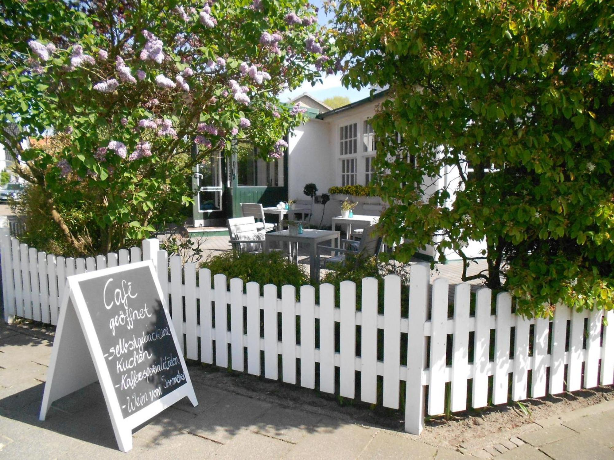 Meerzeit Hotel Cuxhaven Exterior photo